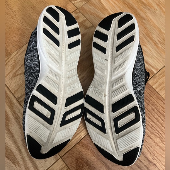 APL Women’s Techloom Phantom sneakers, size 7.5 - Picture 5 of 7